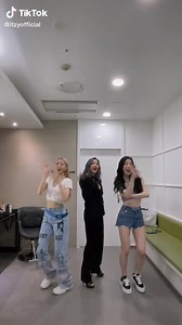 TIKTOK UPDATE | 071522 @ITZYoffcial #ITZY: "#SNEAKERSCHALLENGE with #BADA" | Itzynology | Facebook