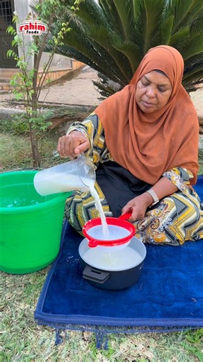 Rahim Foods 🇺🇬🇺🇬🇺🇬 on Instagram: "Simplified way of making Bongo😋 how do you make yours?? #RahimFoods #rahimfoodsrecipes #uganda🇺🇬 #bongorecipe #yoghurt"