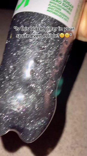 Sparkling Drinks: Edible Glitter for Your Party Beverages