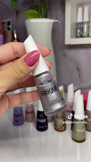 Os 16 esmaltes mais lindos da Risqué para você comprar