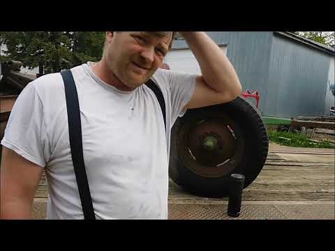 John Deere Hay Wagon | W-1065 Running Gear Find