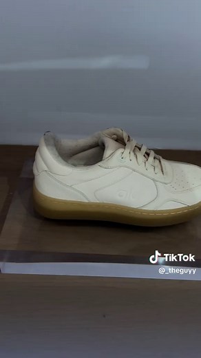 Discover the Best Alo Yoga Shoes for Comfort and Style