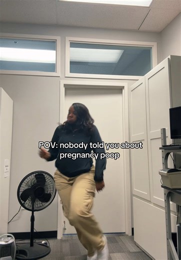 I gotta take a do do dooo ALLL DAY EVERYDAY 😂😂 #pregnantlife #pregnant🤰 #poop #fyp #fypシ