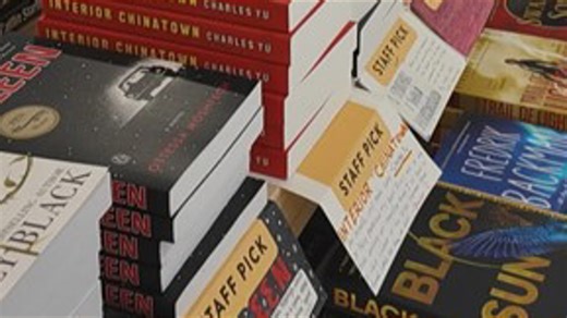 Powell's Books opens permanent shop at PDX