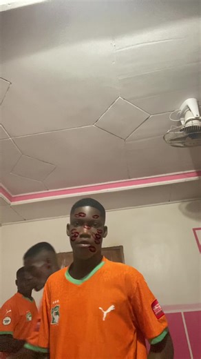 @ViEuX 👹LiOn🦁 @Adamc Le gouverneur @BONITO L’ENFANT GAMEE 🍀✌️❤️ @..?