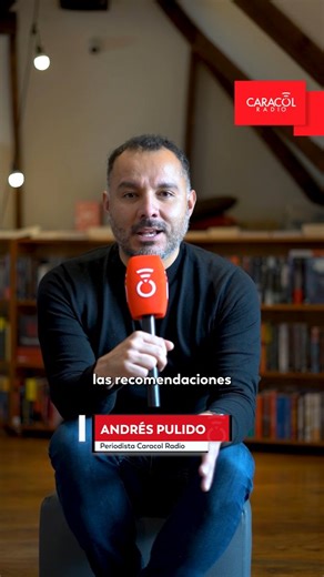 W Radio Colombia on Instagram: "✨📍 Recorriendo las mejores librerías de Bogotá Esta vez estuvimos en @wilborada1047 descubriendo las mejores recomendaciones de @Penguinlibrosco para empezar el 2026 leyendo más y mejor, donde tuvimos las mejores recomendaciones al iniciar año. Libros que inspiran, historias que atrapan y lecturas que se convierten en el mejor propósito para comenzar el año. 📖✨ Porque leer también es una forma de empezar de nuevo. 👇 Cuéntanos cuál sería tu próxima lectura #Libr