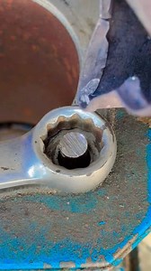 engine block bolt uninstall technique #fblifestyle #foryoupageviralシ゚ #fyppシ゚viralシ #monetization #fblifestylemanagement #reelsviralシfb #viralchallenge #followersreelsfypシ゚viralシ | Azmir Automobile Workshop