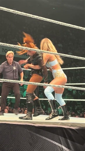 Maxxine Dupri ankle lock attempt #wwe #maxxinedupri #wwelive #beckylynch #wwenottingham