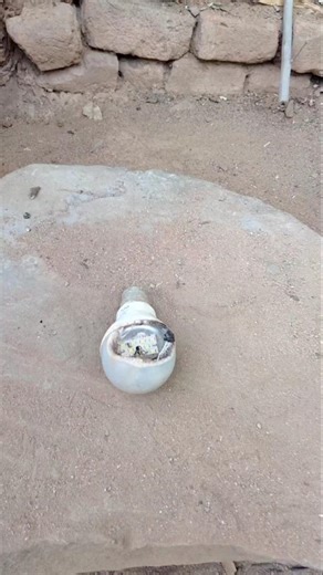 Light Bulb LED 8 years old 😯 || ye abhi bhi on hoga