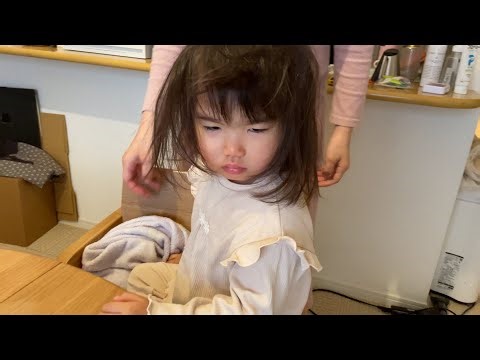 早朝赤ちゃんの泣き声で目が覚めた3歳児