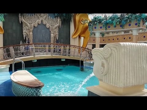 Main Pool & Solarium on Royal Caribbean Serenade of the Seas