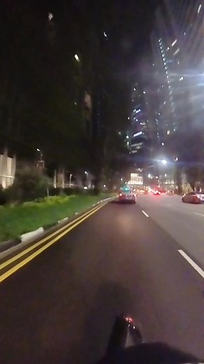 why tho? stress dealing with traffic and contact lenses