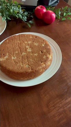 Baking tip to remove cakes from the pan! 🎂
