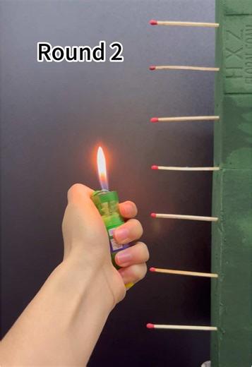 Lighters vs Matches, Which one do you think is the best？#satisfying#experiment