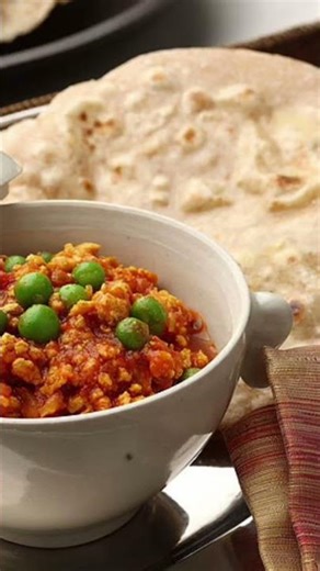 簡単キーマカレーとナン（フライパンでOK）フライパンだけ！簡単キーマカレー＆手作りナン」