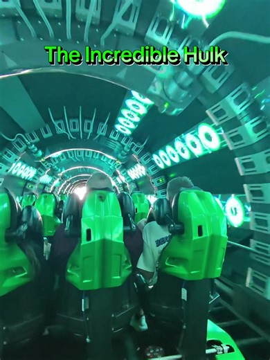 First ride of the day to get the blood pumping! #hulk #orlando #islandsofadventure #universalstudios #fyp