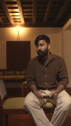 Paattoholic on Instagram: "Chandrachooda ✨懶 This is one of my ‘out of the box’ experiments with one of my favourite track . The backing is beautifully done by my man @sujith_lal_ep . Hope you like it . Don’t forget to comment what you feel . #cover #paattoholic #chandrachooda #classic #music"