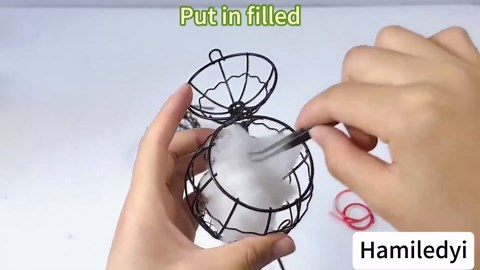 Bird Nesting Material Holder Hummingbird Nesters Natural Wool ​for Wild Birds Nesting Station Bird Watching Gifts for Patio Garden Outdoor