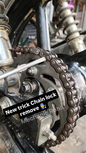 Mechanic Rohit | New trick Chain lock remove 👨‍🔧🏍️ #mechanicrohit #viral #reelsinstagram #automotive #shorts | Instagram