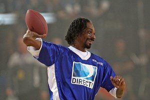 Snoop Dogg Says His Youth Football League Produced 12 NFL Players, Doctors, A Rhode Scholar & More