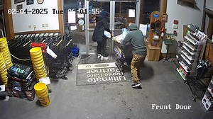 Police seek suspects in pet food heist at CountryMax