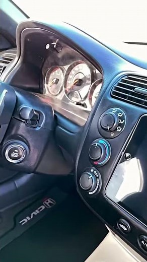 Honda Civic 2005 - LXL VTEC MANUAL