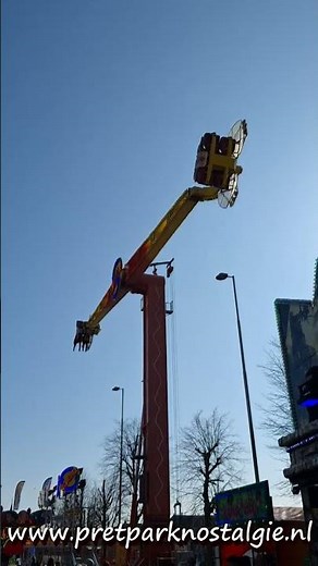 🎠 De Heftigste Ride van de Kermis? Booster in Actie! | Sneek 2025