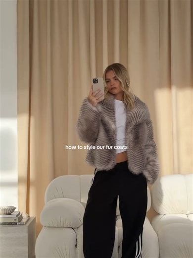How to style a fur coat ✨ Keep the fit simple and let the coat do the work #jacket #wintercoat #winteroutfits #furcoat #winterjacket #fauxfur