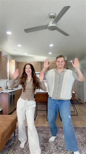 Wait until the end!!😱😬 #trizzy #funny #dance #family #couple #mom #wife #husbandwife #husbandwife