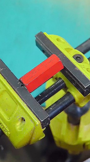 151K views · 279 reactions | This DIY Pocket Hole drill guide tool is a game-changer for DIY furniture makers #woodworking #woodworker #woodworkingtips #tutorial #toolstour #toolstourstudio #pockethole #jig #drillguide | Toolstour | Facebook