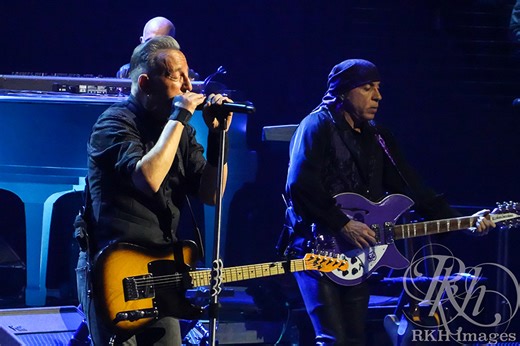 Springsteen Releases Live Pro-Shot ‘Purple Rain’ Video