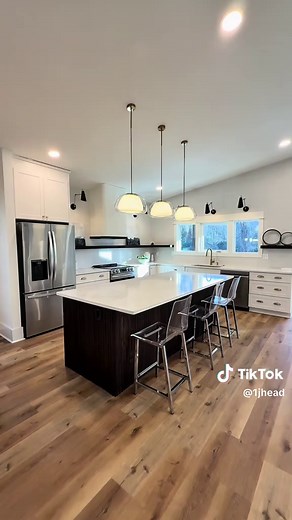 Stunning 5-Bedroom Bungalow in Decatur, GA