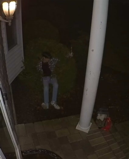 Shout out the pole for the save #fyp #foryoupage #x #drunkfall