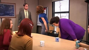 The women of Dunder Mifflin teaching Dwight how to sell to women was hilarious 😂