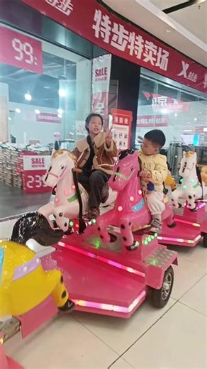 谁家的两个小可爱呀