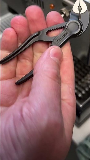 EDC Dream Team: KNIPEX XS 86 04 100 Pliers Wrench and KNIPEX Cobra® XS 87 00 100