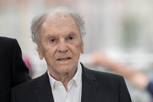 Obsèques de Jean-Louis Trintignant : sa veuve Marianne Hoepfner et Nadine Trintignant soudées pour un dernier hommage