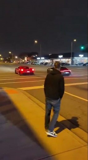 Ferrari F8 Tributo vs Aston Martin Vantage