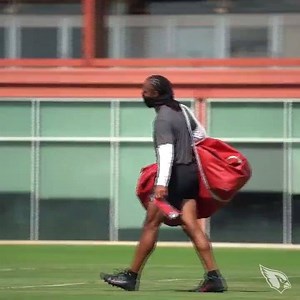 25K views · 709 reactions | 17-year NFL veteran. 11-time Pro Bowler Team Captain. STILL carrying equipment bags. That's leadership. | NCSA College Recruiting | Facebook