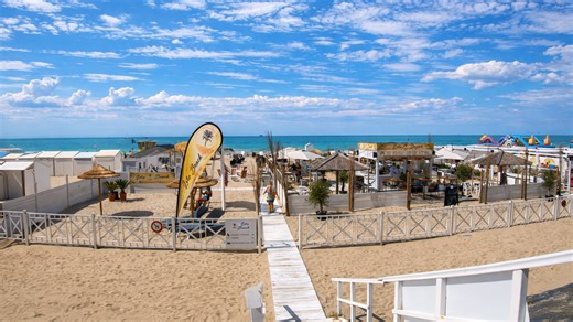 Blankenberge beach walk relaxing seaside promenade (4K)