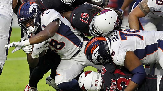 Royce Freeman powers into defenders for TD