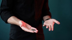 How anyone can learn 10 visual coin tricks