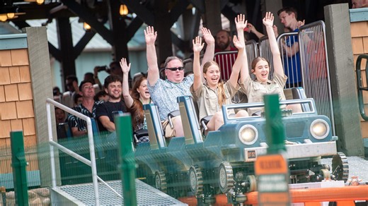 How long are the waits at Dollywood? Skip long lines with these time-saving passes