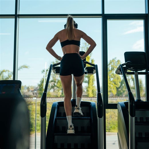 So, Does the Stairmaster Work Your Abs? We Asked Renowned Trainers - and Their Answer Is Surprising