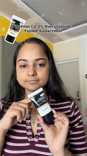 Derma Co. 2% Niacinamide Hydrating BB Cream ✨👀 #review #tintedsunscreen #dermaco #youtubeshorts
