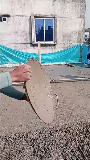 ছাদের ঢালাই ফিনিশন দিতে আছে দেখুন 🤗🏖️🇧🇩🤗#Sadar #Delhi #finishing #detec #Dekho