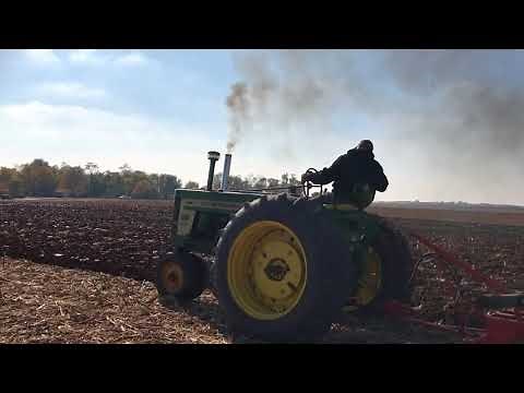 720 John Deere Plowing