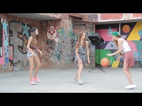 PLATINUM MODELS Backstage Photo Shoot