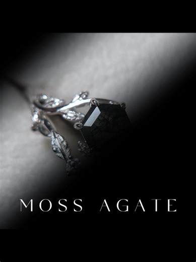 Inspired by nature. Made for you 💚 Little pieces of the forest you can wear. 🌿 Moss agate rings by Moonstone & Sage. #MossAgate #MossAgateRing #NatureInspiredJewellery #AlternativeJewellery #SterlingSilverRing