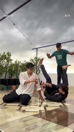 ঘরটা আমার ধোঁয়ায় ভরা 😷🤕🤕😷😷🤕🤧😖😩😷🤥#riyaz #riyazalli